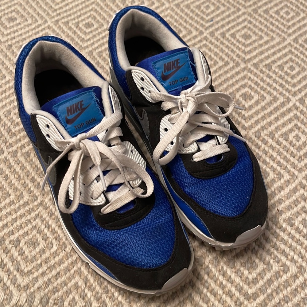 Custom NIKE electric blue/black “Top Gun” Air Max